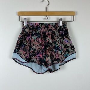 Lululemon Hotty Hot Low-Rise Short 4"